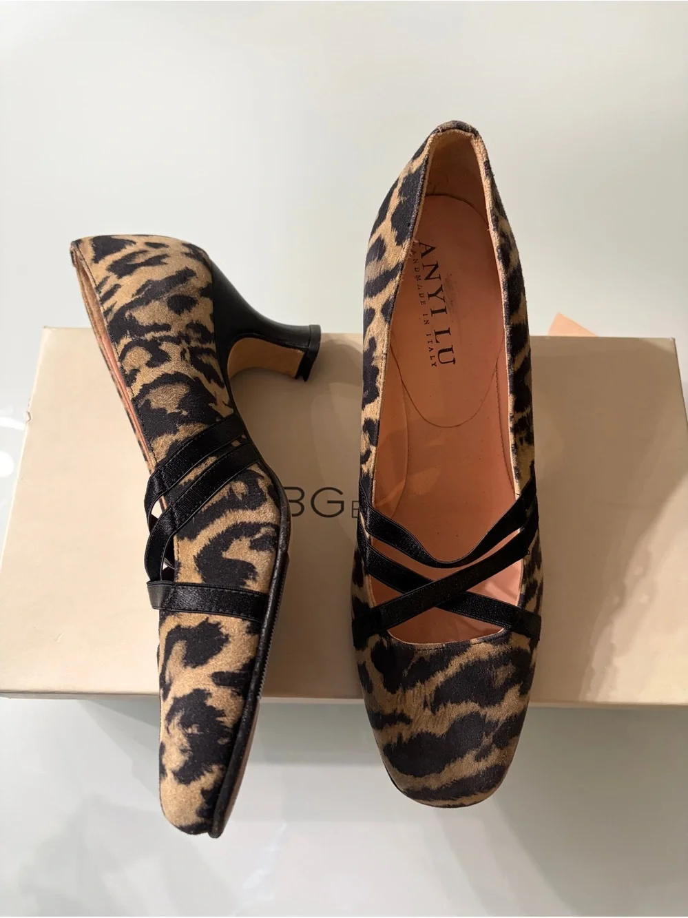 Anyi Lu stylish leopard